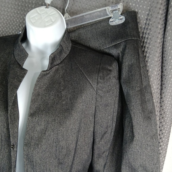 ANTONIO MELANI Jackets & Blazers - Antonio Melani Women's Suit Set Jacket Skirt Herringbone Metallic Size 4
